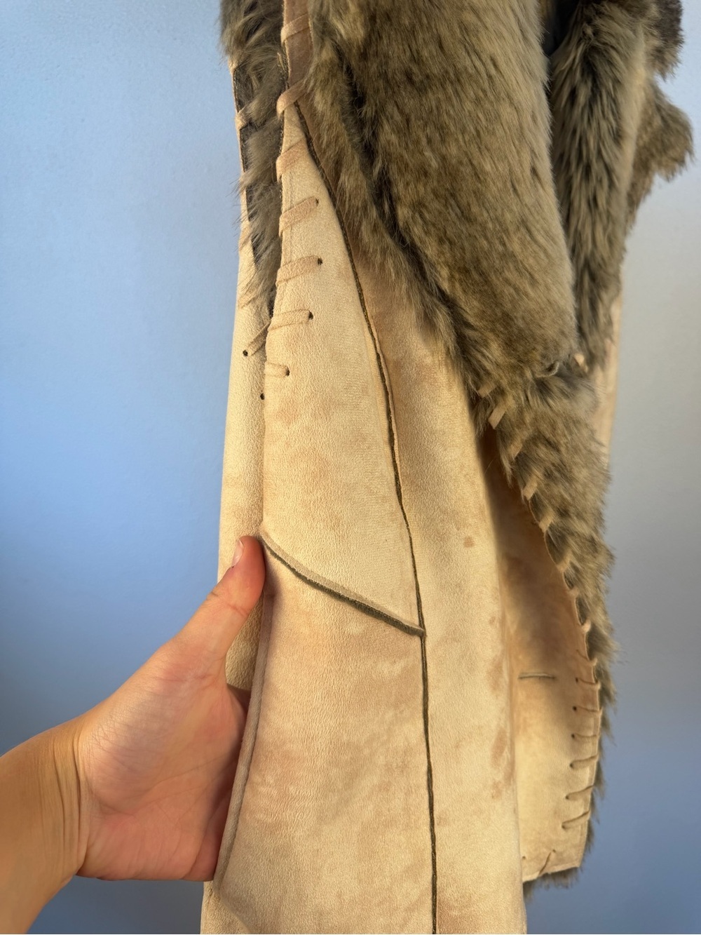Scully Faux Suede Faux Fur Lined Western Toggle Vest Tan Small - Picture 5 of 8